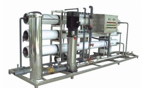 反滲透設(shè)備靠什么凈化水? 反滲透設(shè)備靠什么凈化水?