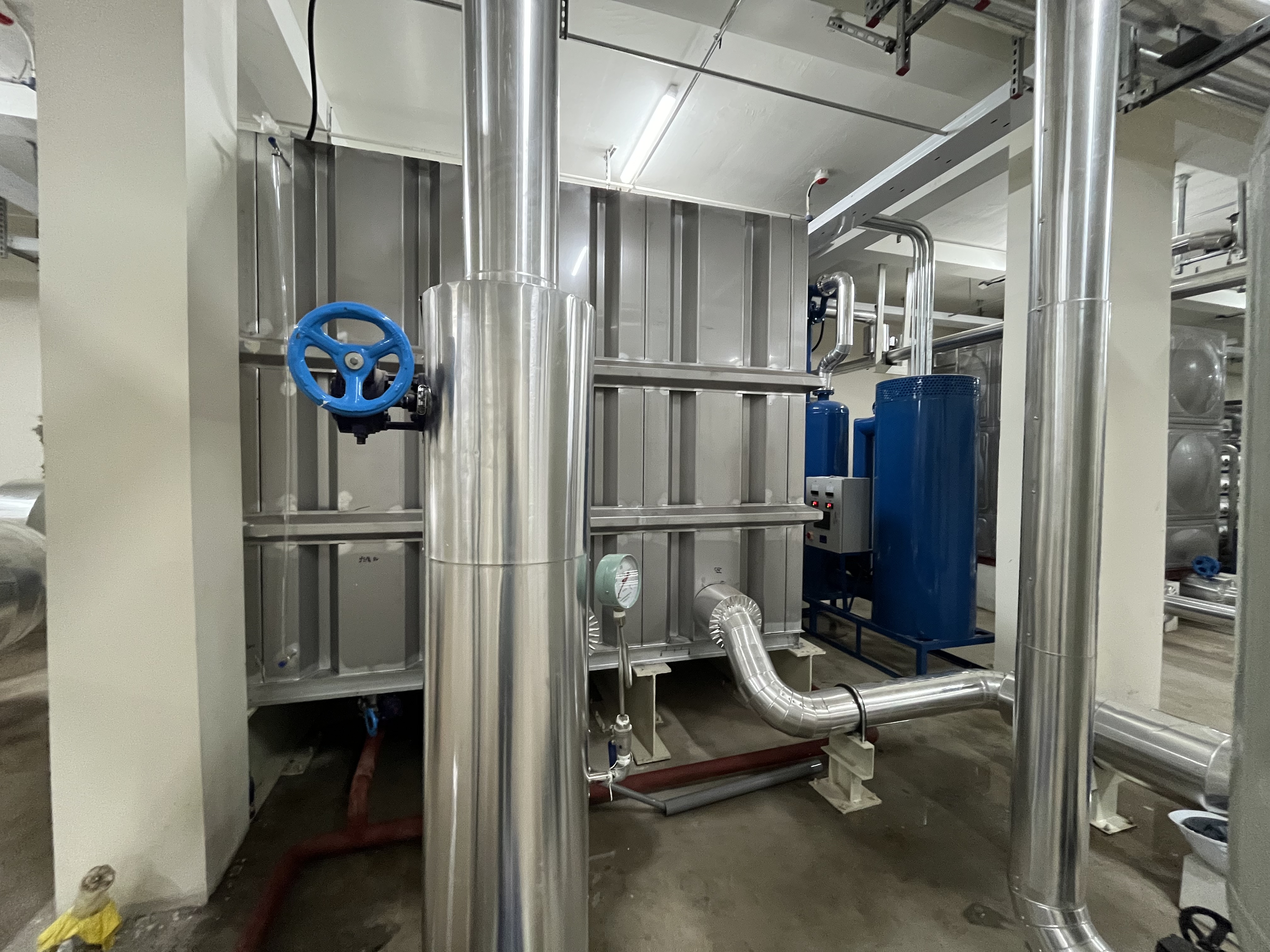 奧迪一汽新能源汽車項目40t/h*2解析除氧器工程案例 奧迪一汽新能源汽車項目40t/h*2解析除氧器工程案例