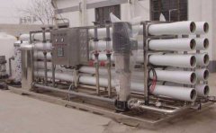 ���B͸����ˮ�O(sh��)���з��B͸Ĥ���o��ʩ�����D��