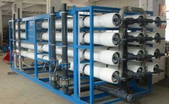 ���鷴�B͸�߼�ˮϵ�y��ѪҺ͸���е����ã��D�ģ�